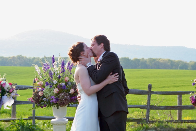 2010/04(April)/Lindsay Andrew Wedding/800x600_2010-04-23-171 Lindsay-Andrew Wedding.jpg
